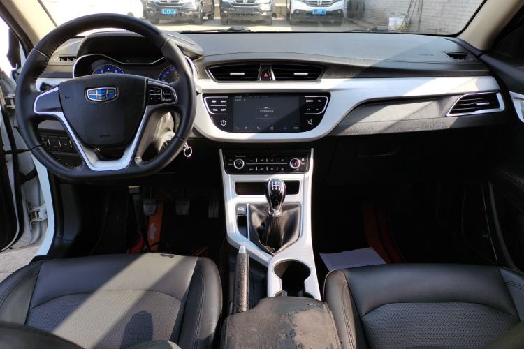 Used Geely Auto Vision 2019 Upgraded Model 1.5L Manual Luxury Version China VI Standard