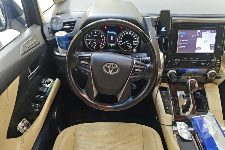 Used Toyota Alphard 2018 Revised Version 3.5L Luxury Edition