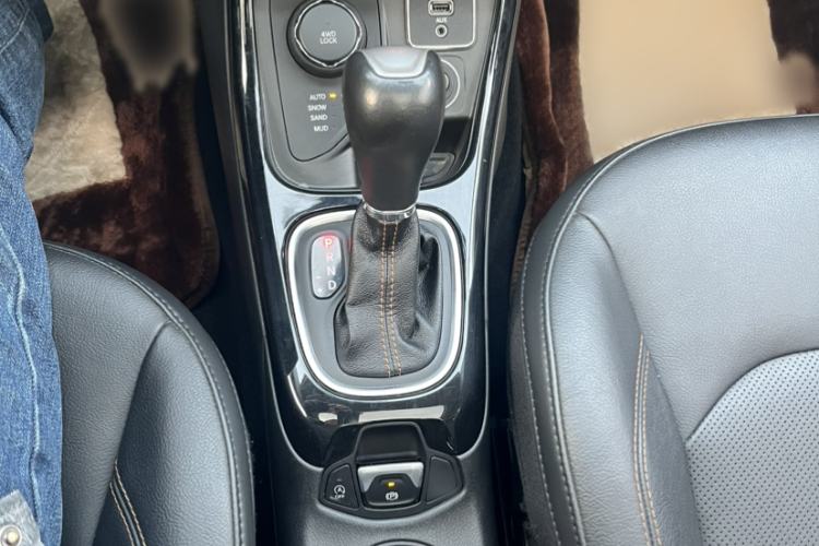 Used Jeep Compass 2017 200T Automatic Prestige Four-Wheel Drive Edition