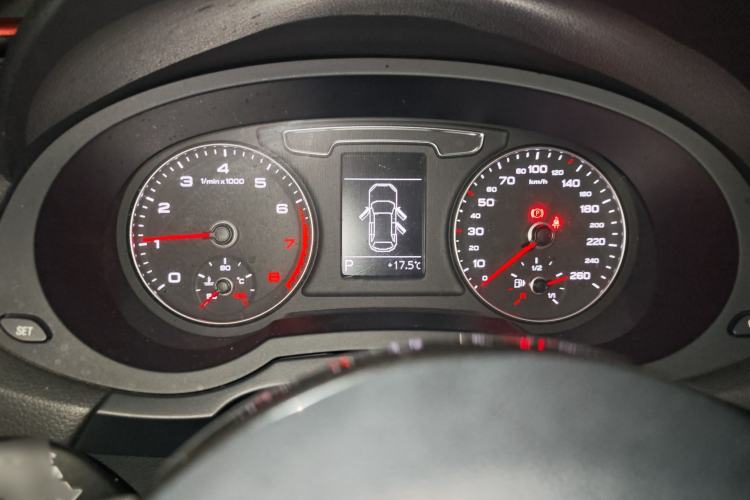 Used Audi Q3 2017 35 TFSI Fashion Model Instrument Cluster