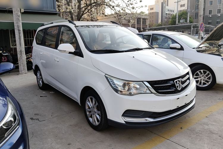 Used Baojun 730 2016 Revised 1.5L Manual Standard Version 7 Seats China V Emission Standard
