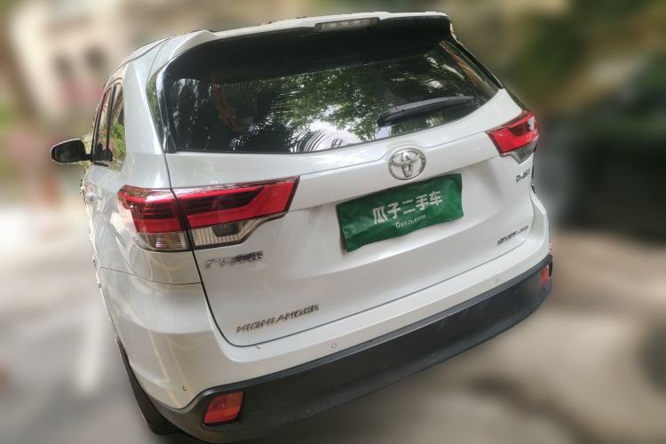 Used Toyota Highlander 2018 2.0T Four-Wheel Drive Luxury Version 7 Seats China VI Standard