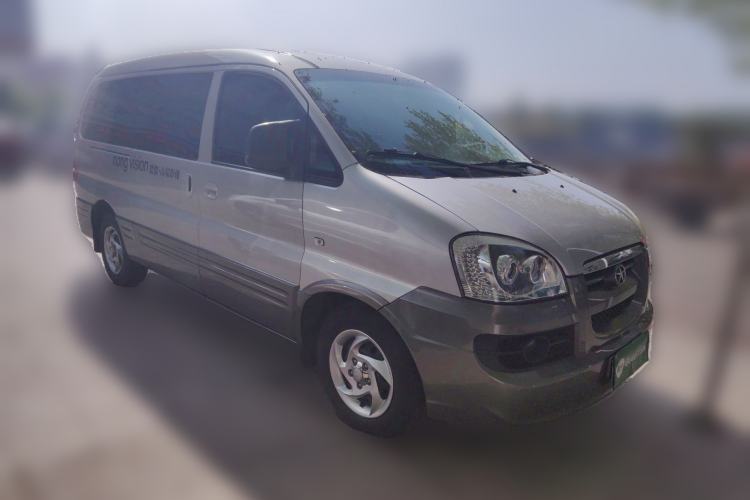 Used JAC Group Refine 2011 2.4L Government Procurement Version Manual Luxury Trim Front Right 45 Deg