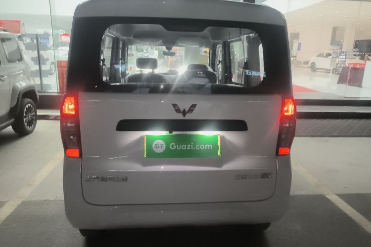 Used Wuling Zhiguang New Energy 2025 Model 305km Ambitious Edition Rear