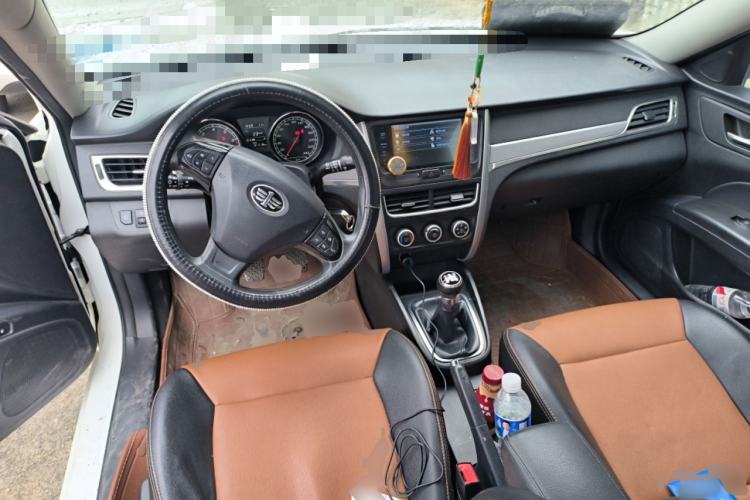 Used Bestune B30 2016 1.6L manual luxury version
