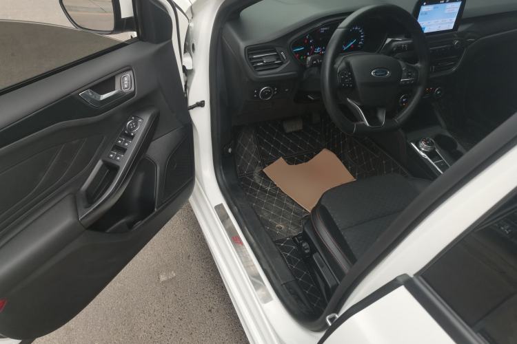 Used Ford Focus 2020 Sedan EcoBoost 180 Automatic ST Line Driver Seat