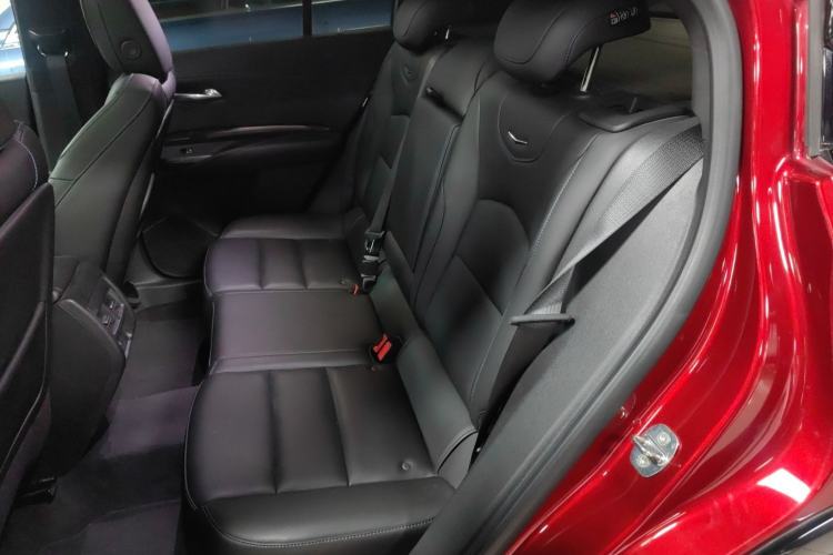 Used Cadillac XT4 2024 28T Four-Wheel Drive Luxury Version Left Rear Seat