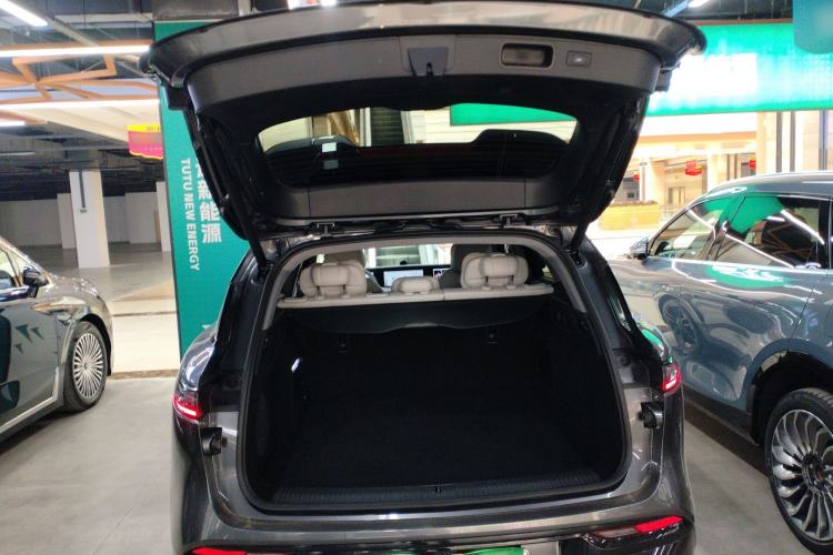 Used VOYAH FREE 2025 318 318 km Rear-Drive Touring Edition