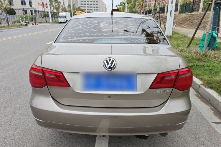 Used Volkswagen Jetta 2015 1.6L Automatic Comfort Model
