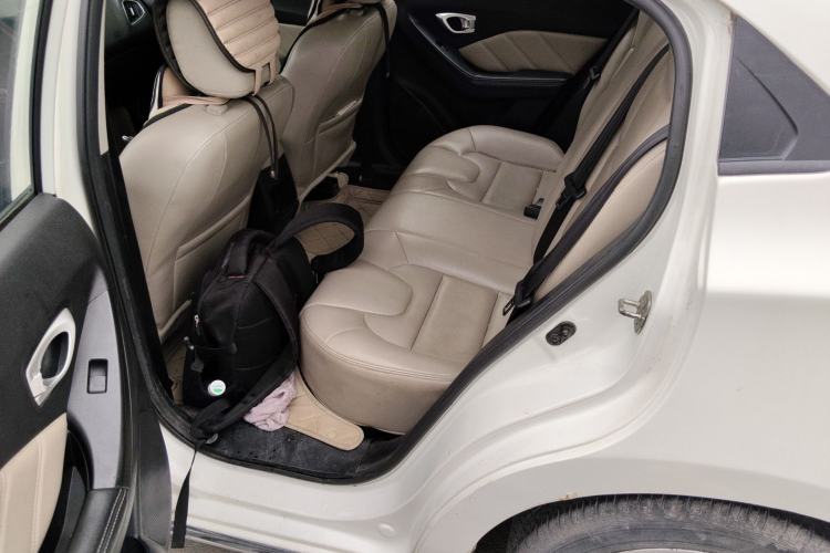 Used GAC Trumpchi GA3S Vision 2014 1.6L Automatic Luxury ESP Version
