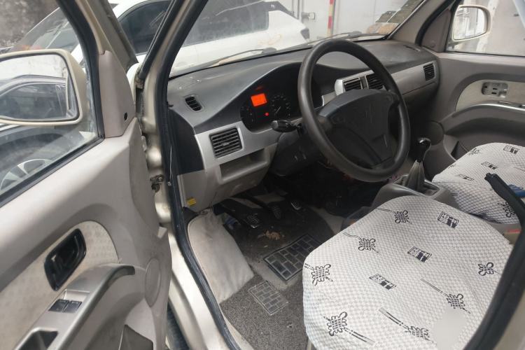 Used Wuling Rongguang 2011 1.2L Comfort Model Driver Seat