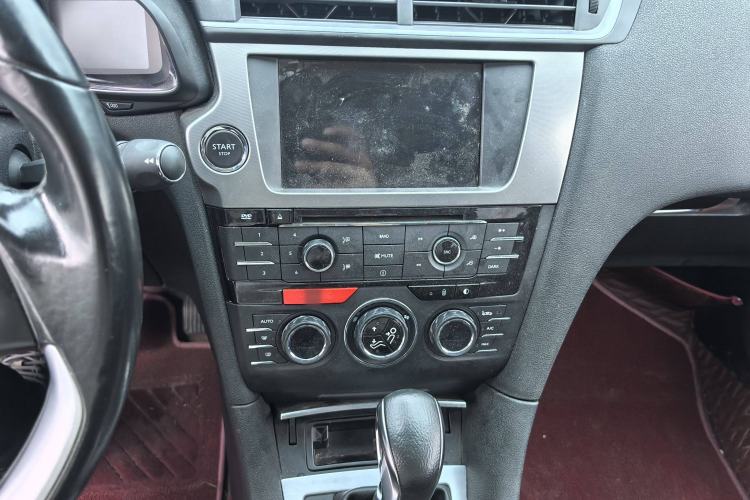 Used DS 5LS 2014 1.6T Luxury Edition THP160