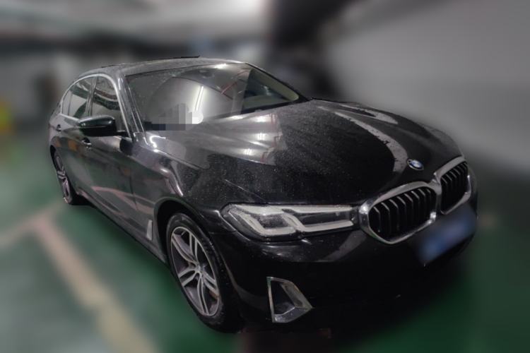 Used BMW 5 Series 2021 530Li Leading Luxury Package Front Right 45 Deg