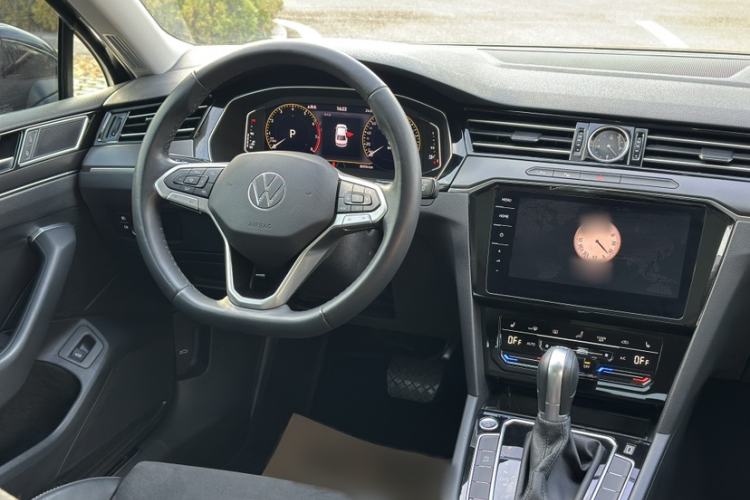 Used Volkswagen Magotan 2020 380TSI DSG Luxury Version Interior 3