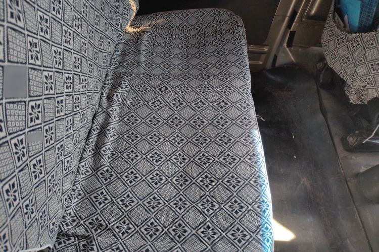 Used Jinbei Express 2018 2.0L Standard Version V19 Left Rear Seat