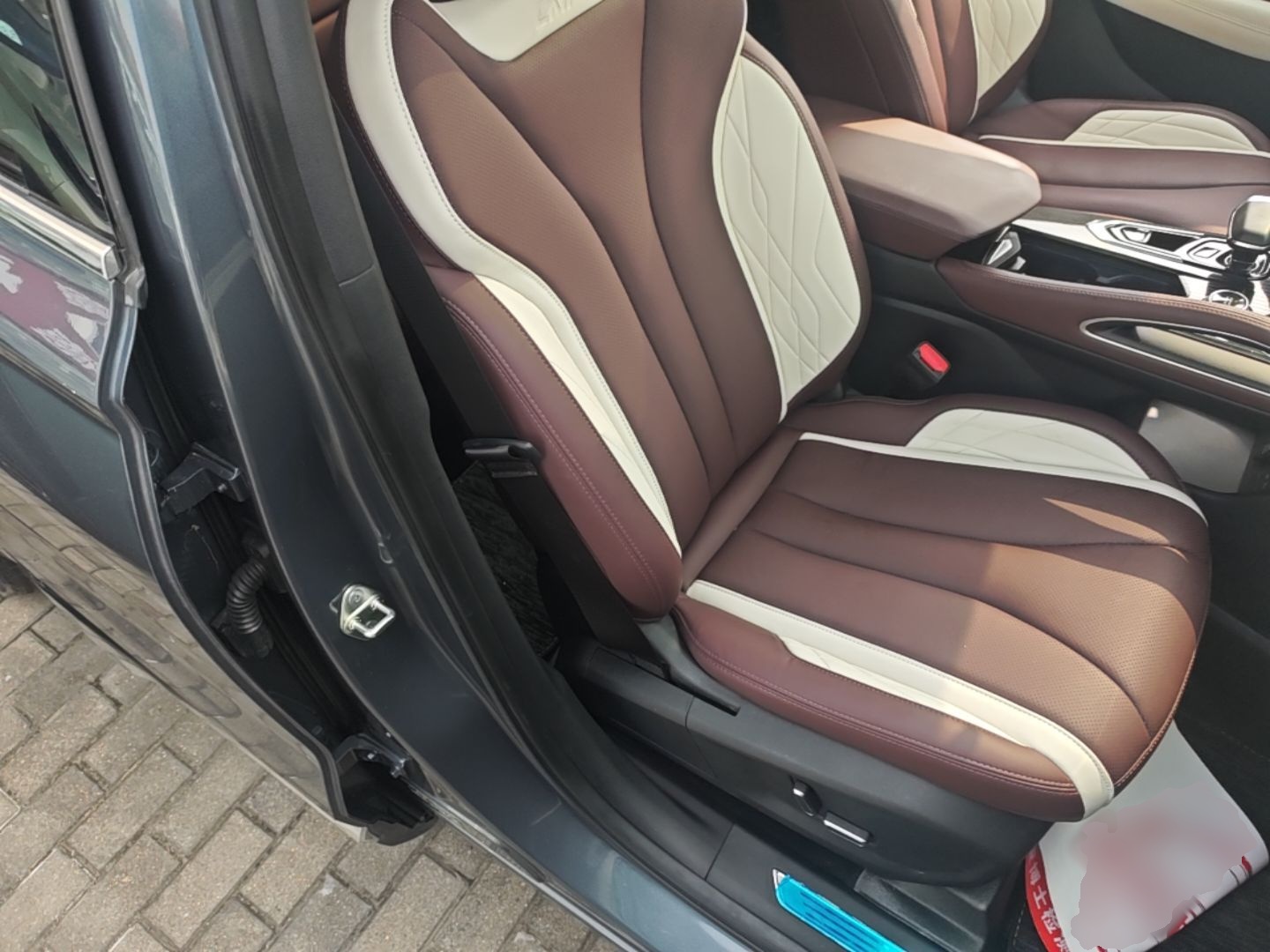 Geely Auto Monjaro L 2024 2.0TD High-Power Automatic Two-Wheel Drive Yunqi Version — снимка 19