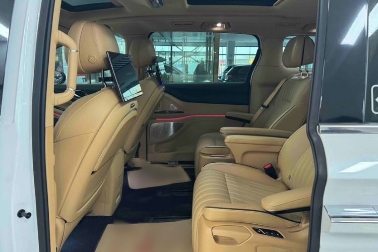 Used VOYAH Dream 2022 Low-Carbon Edition Dream+ Smart Enjoyment Package Interior 3