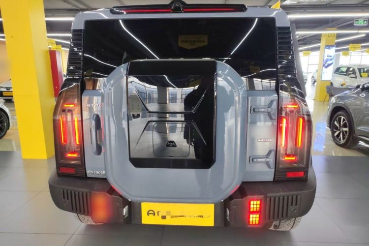 Used JETOUR Traveler 2023 2.0T All-Wheel Drive CrossPRO+