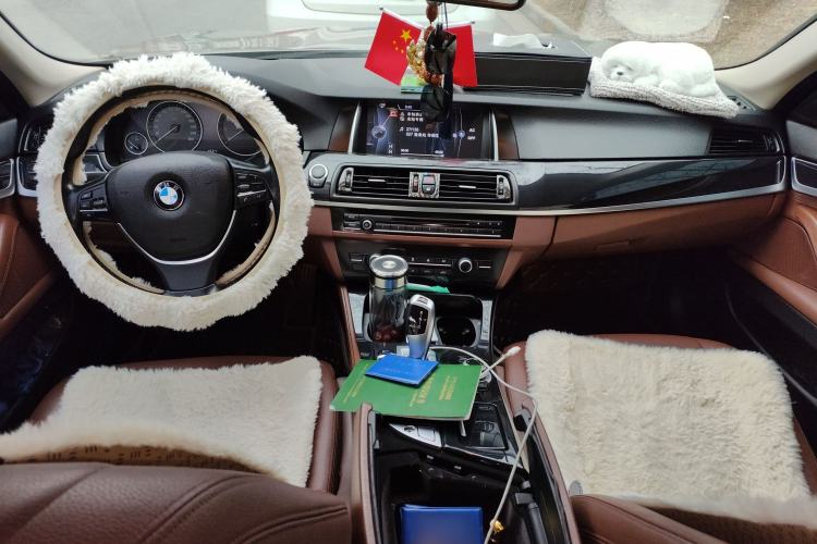 Used BMW 5 Series 2014 520Li Elegant Model
