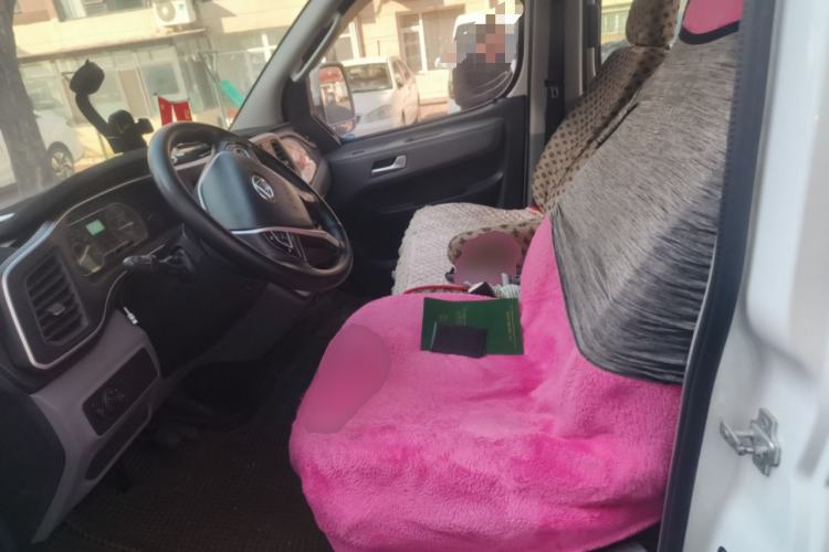 Used SAIC MAXUS Xintu V80 2020 2.0T AMT PLUS City Edition Short Wheelbase Ultra-Low Roof 5/6-Seater Left Front Seat