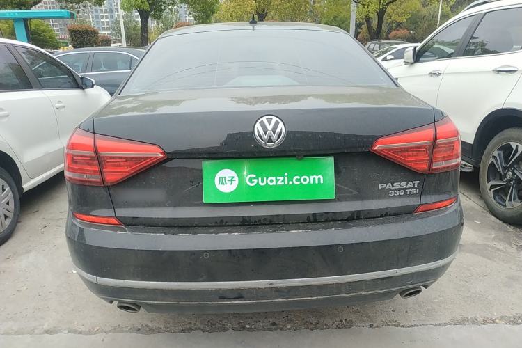 Used Volkswagen Passat 2017 330TSI DSG Luxury Edition
