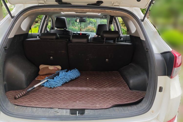 Used Hyundai Tucson 2015 1.6T Dual-Clutch Two-Wheel-Drive Smart Model Trunk