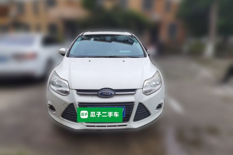 Used Ford Focus 2012 Sedan 1.6L Manual Fashion Edition
