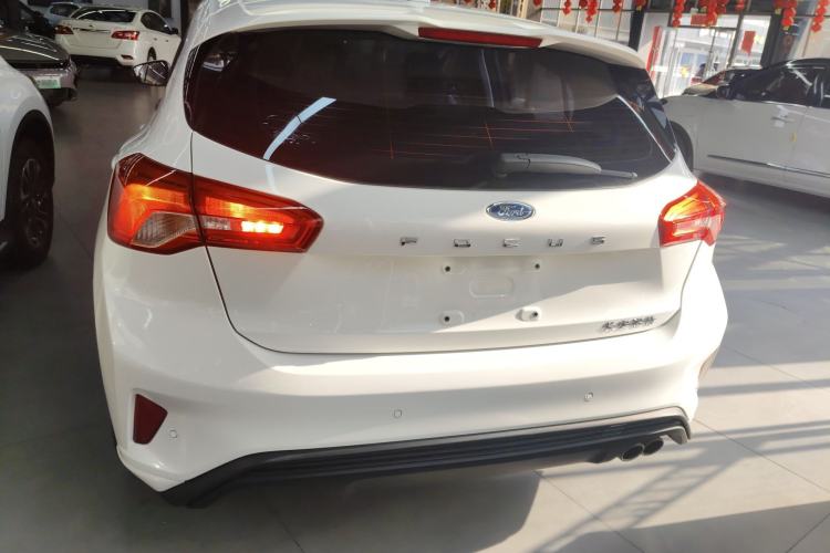 Used Ford Focus 2020 Hatchback 1.5L Automatic Sharp Edition
