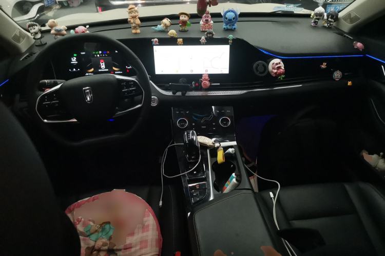 Used Bestune B70 2023 Third Generation 1.5T Automatic Enjoyment Version Center Console