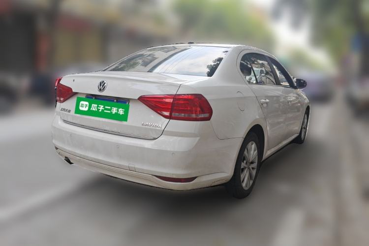 Used Volkswagen Lavida 2017 1.6L Automatic Comfort Edition
