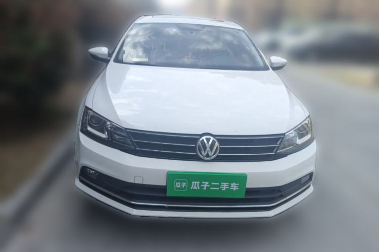 Used Volkswagen Sagitar 2015 230TSI Automatic Comfort Version Front