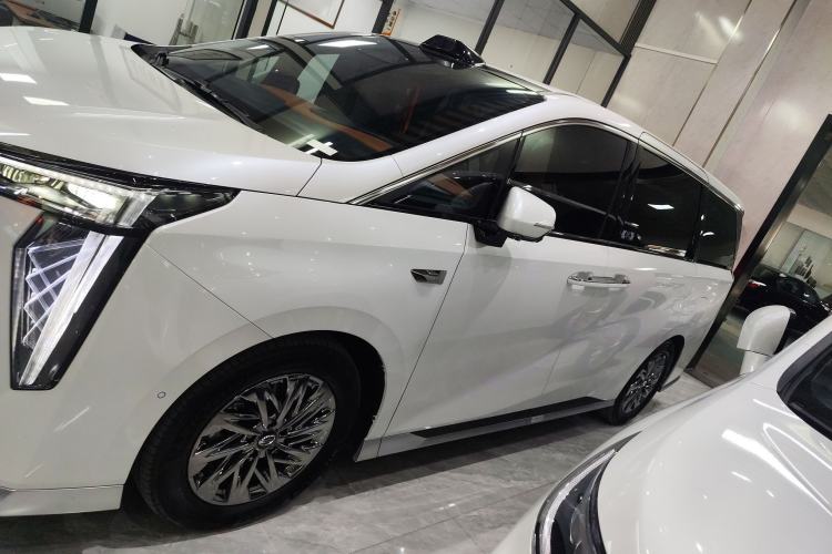 Used GAC Trumpchi Xiangwang M8 2025 Kunkun Series Ultra First-Class Cabin