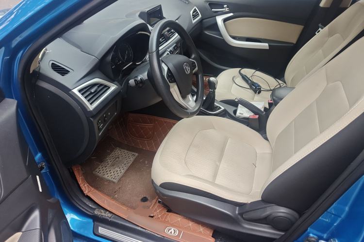 Used Changan Alsvin V7 2015 1.6L Manual LeShang Edition China IV