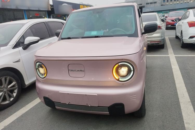 Used Geely Galaxy Panda 2023 Panda Mini 200km Endurance Bear
