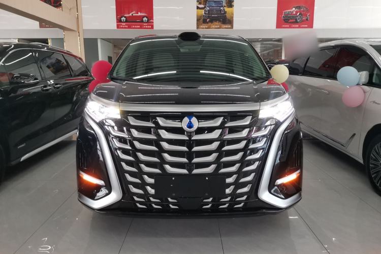 Used Denza D9 2025 DM-i Smart Drive 1020 Four-Wheel Drive Deluxe Model Front