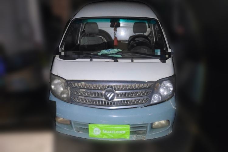 Used Foton Scenic 2014 2.0L Express Classic Short-Wheelbase High-Roof 4Y20M
