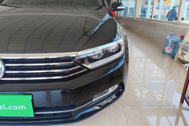 Used Volkswagen Magotan 2017 330TSI DSG Luxury Model Left Front Headlight