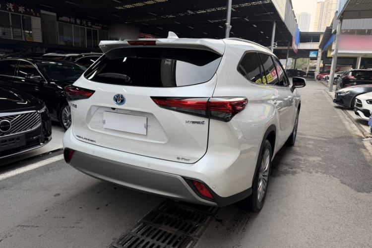Used Toyota Highlander 2023 2.5L Smart Electric Hybrid Dual-Engine Four-Wheel Drive Prestige Version – 7 Seats
