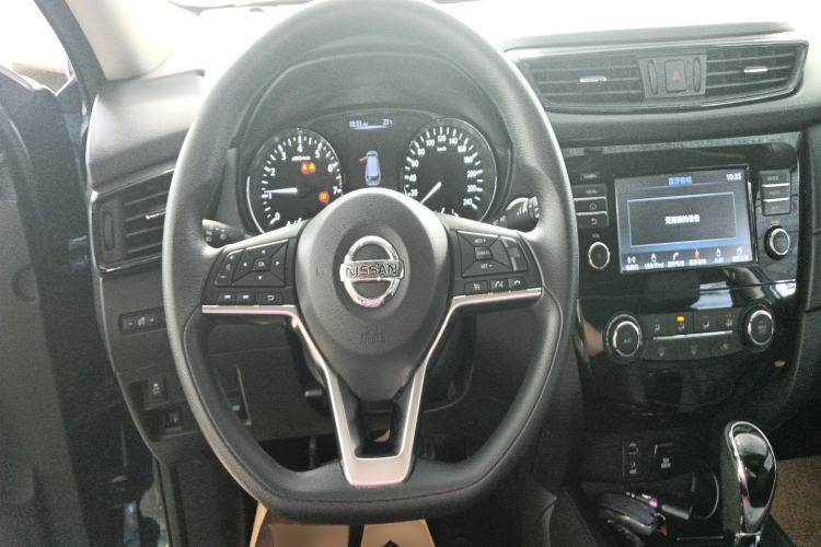 Used Nissan X-Trail 2017 2.0L CVT Comfort Edition 2WD Steering Wheel