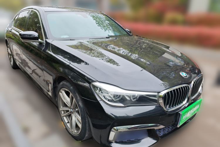 Used BMW 7 Series 2018 730Li Leading Model M Sport Package Front Right 45 Deg