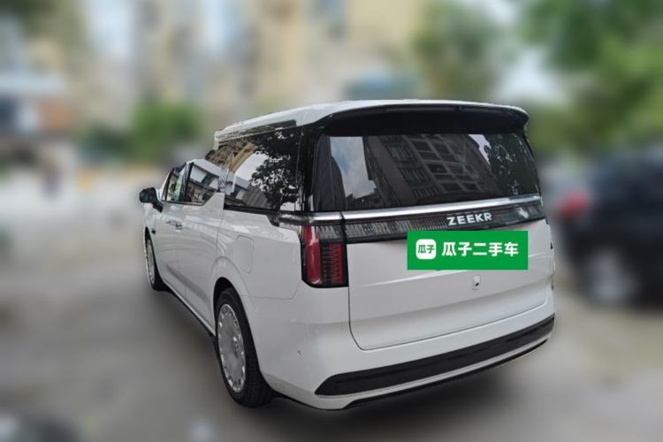 Used Zeekr 009 2024 7-Seater Walk-Through Version Four-Wheel Drive 108 kWh