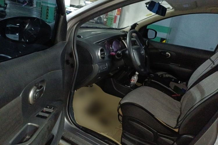 Used Nissan Livina 2013 Jingrui 1.6XL Manual Comfort Edition