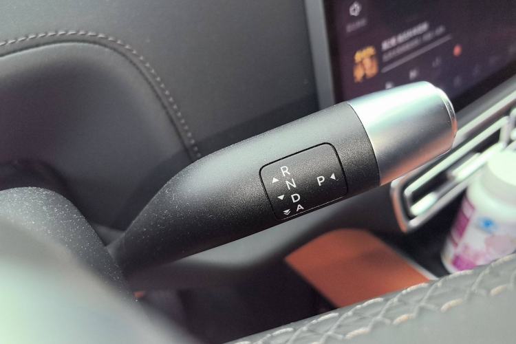 Used Li Auto L8 2023 Pro Model
