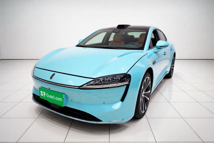Used Hima Luxeed S7 2025 705 km Max