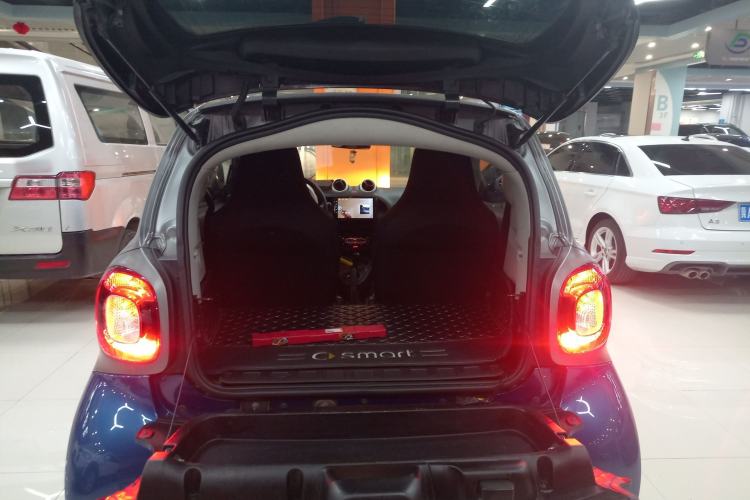 Used smart fortwo 2018 1.0L 52kW Hardtop Dynamic Version China V