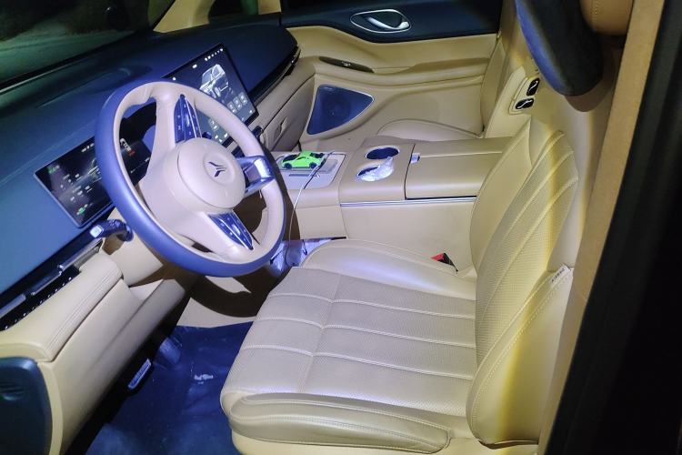 Used VOYAH Dream 2025 EV Four-Wheel Drive Prestige Qiankun Edition Left Front Seat