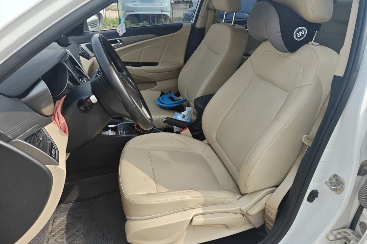 Used CHANGAN Eado 2016 1.6L Manual Fashion Edition