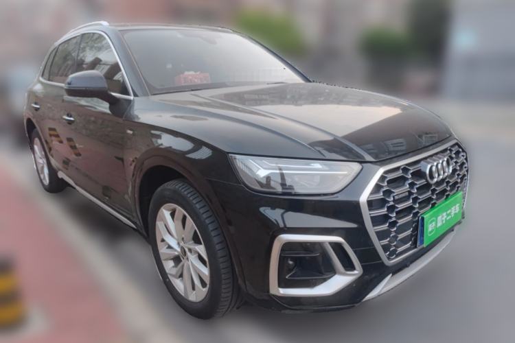 Used Audi Q5L 2021 40 TFSI Luxury Dynamic Edition Front Right 45 Deg