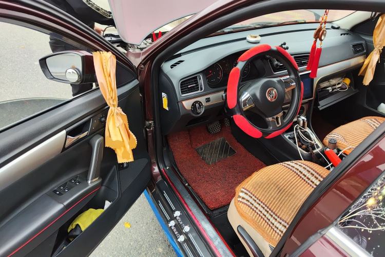 Used Volkswagen Lavida 2014 1.6L Automatic Sport Edition
