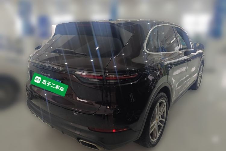 Used Porsche Cayenne 2019 Cayenne 3.0T Rear Right 45 Deg